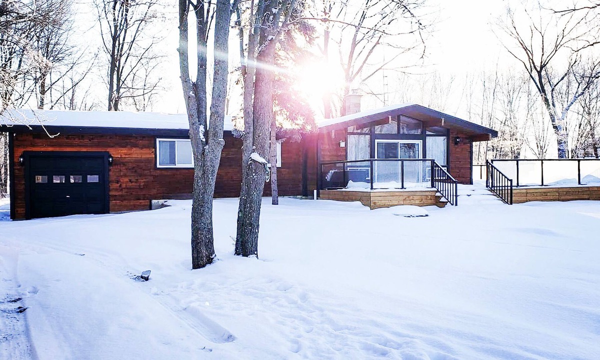 Rama Cottage | Bluebird Cottage - Lakefront - Casino