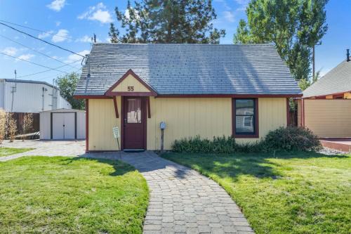 Old Bend House | Bluebird Day - Huckleberry Cottage