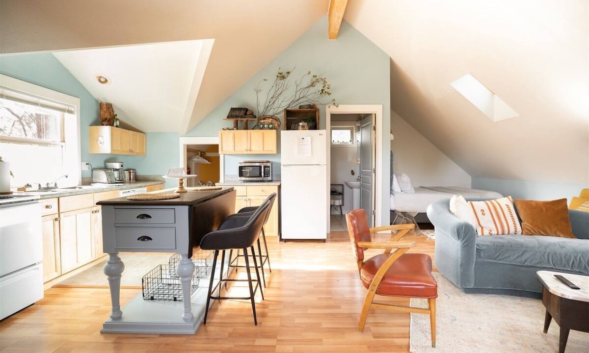 Century West Apartment | Bluebird Day - Pine Hideaway