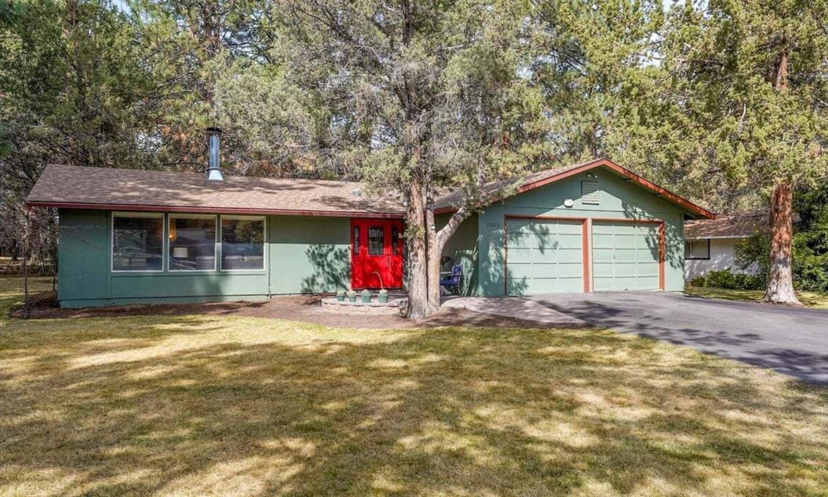 Old Farm District House | Bluebird Day - River Hawk in Bend, Experience comfort at a spacious 3BR home.