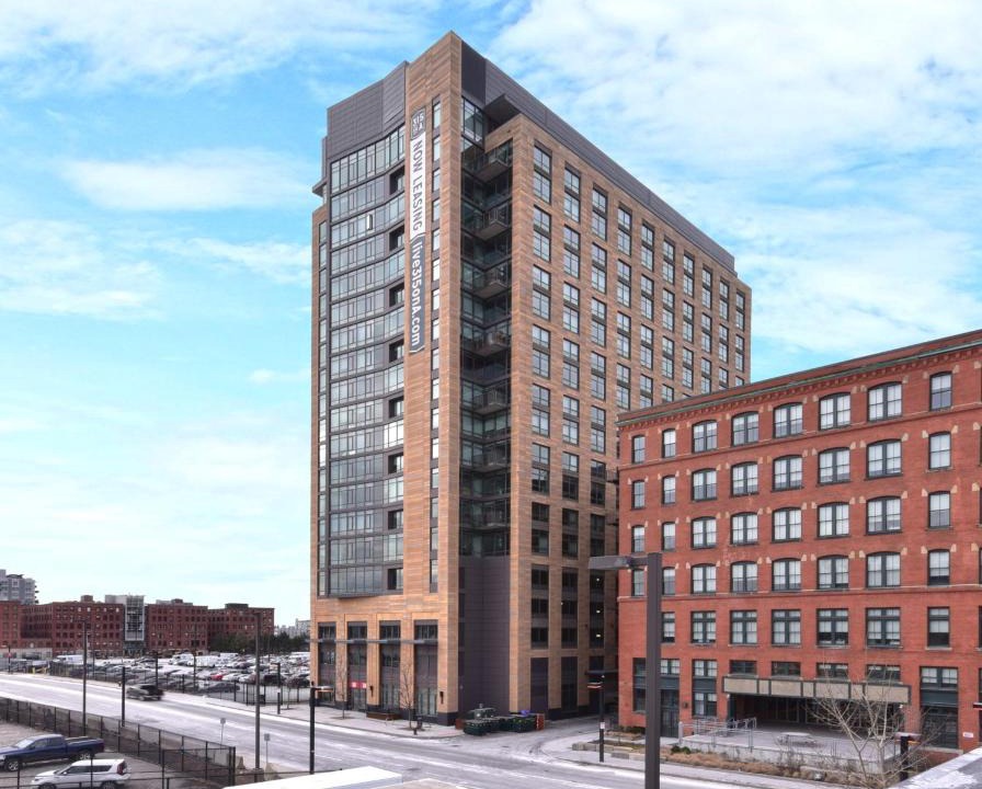 Fort Point Apartment | Bluebird in Fort Point