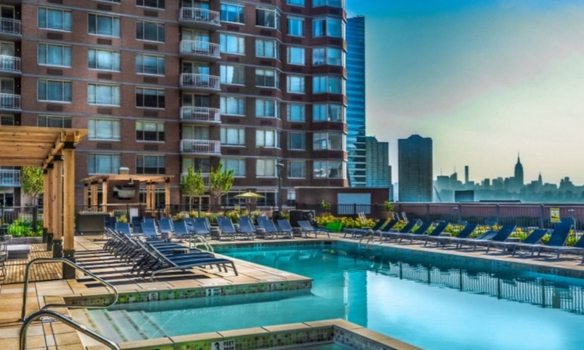 Hudson Exchange Apartment | Bluebird Suites in Jersey City
