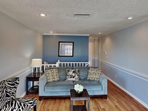 Surfcrest Village House | Bluefish 16 House