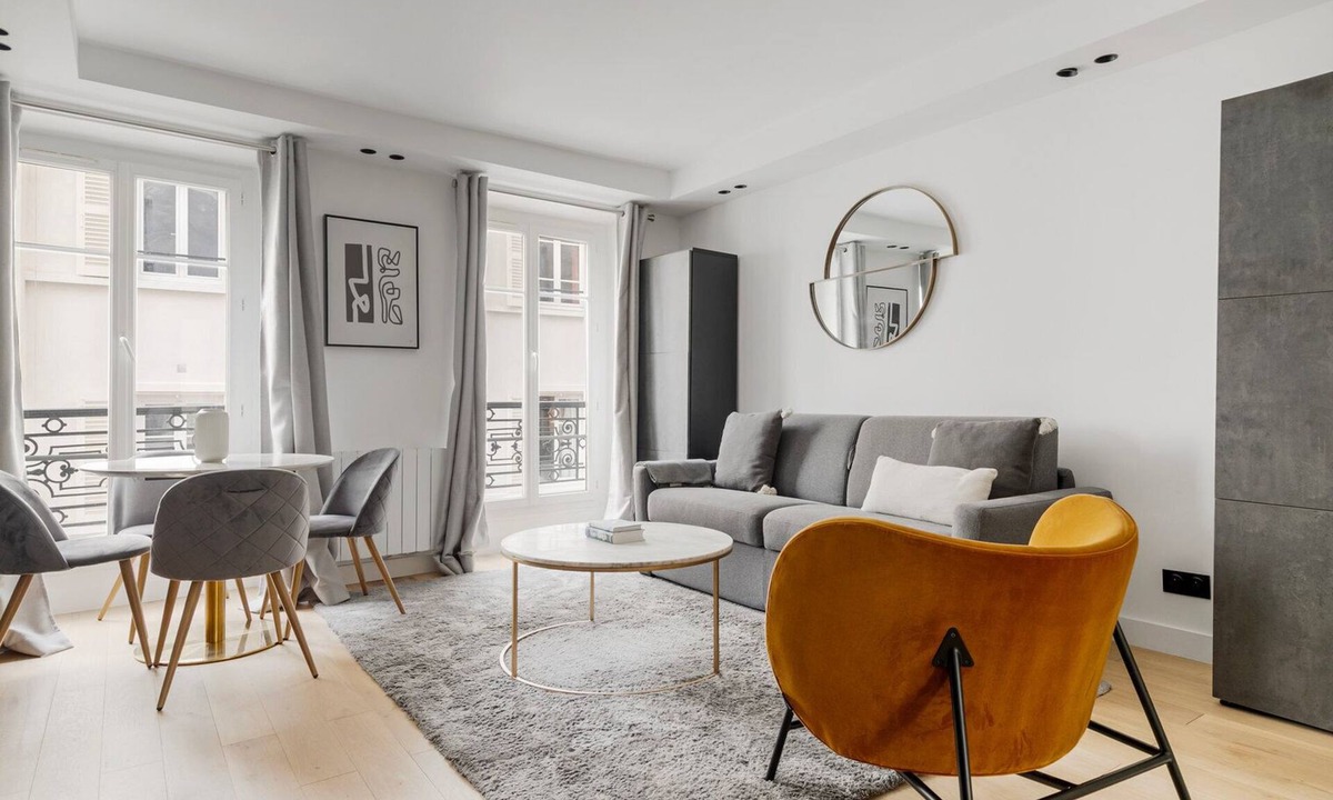 Faubourg-du-Roule Apartment | Blueground | Arc de Triomphe, nr Ternes