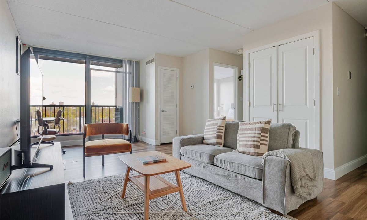 Cambridgeport Apartment | Blueground | Cambridgeport, rooftop, nr MIT