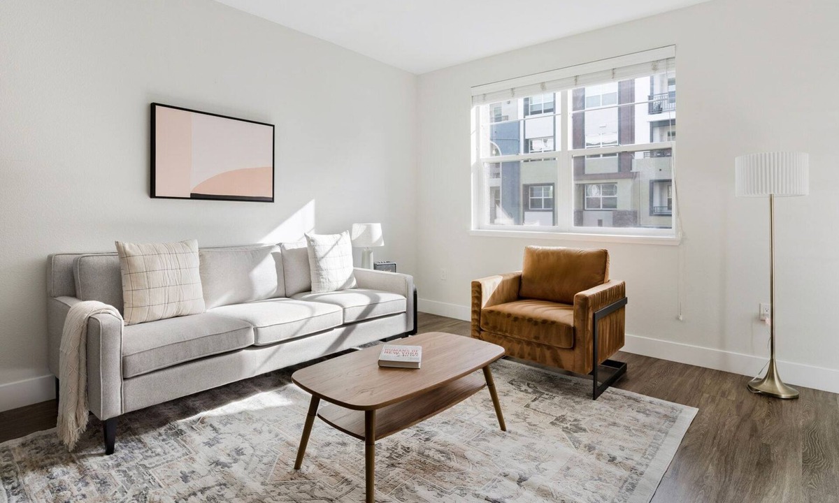 Centerville Apartment | Blueground | Centerville, pool, nr Central Park