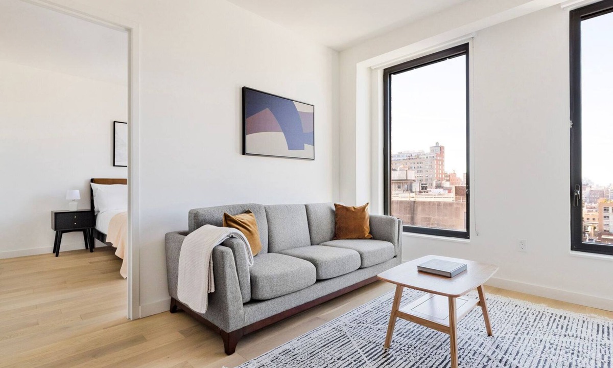 Chelsea Apartment | Blueground | Chelsea, rooftop pool, nr High Line