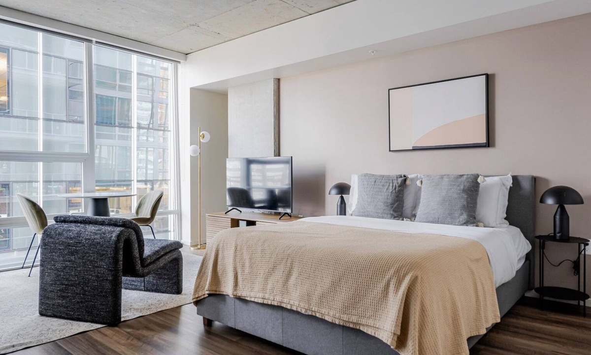 Belltown Apartment | Blueground | Denny Triangle, pool, nr Pike Place