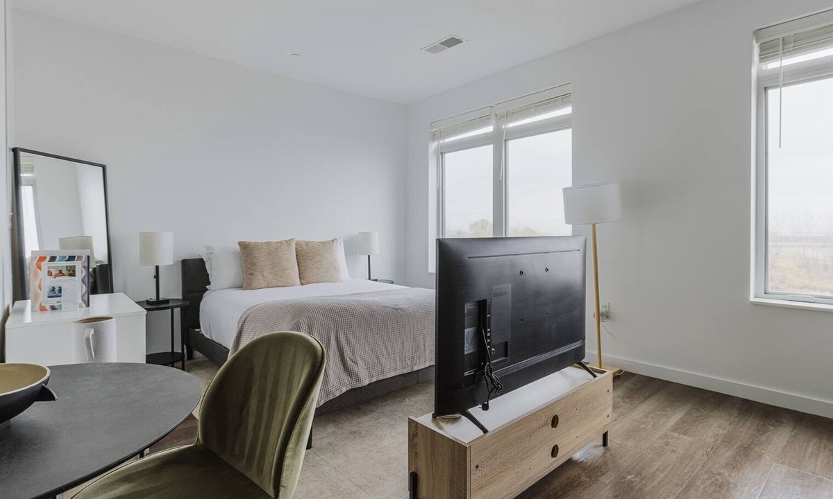 Neponset - Port Norfolk Apartment | Blueground | Dorchester studio apartment