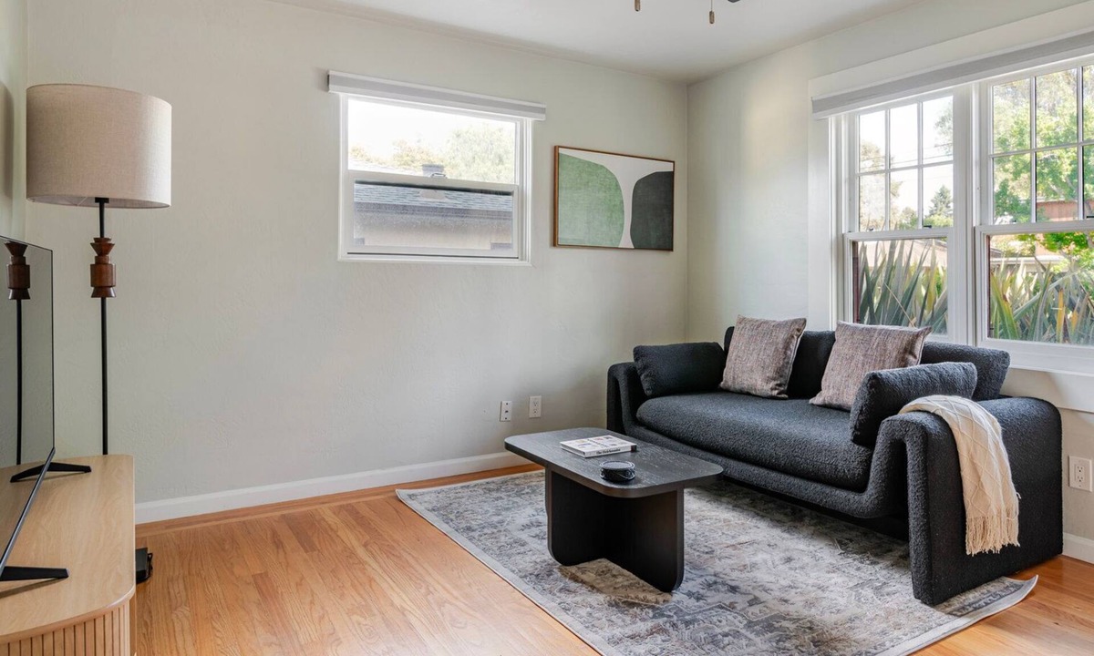 Downtown North Apartment | Blueground | Downtown North, view, nr Park