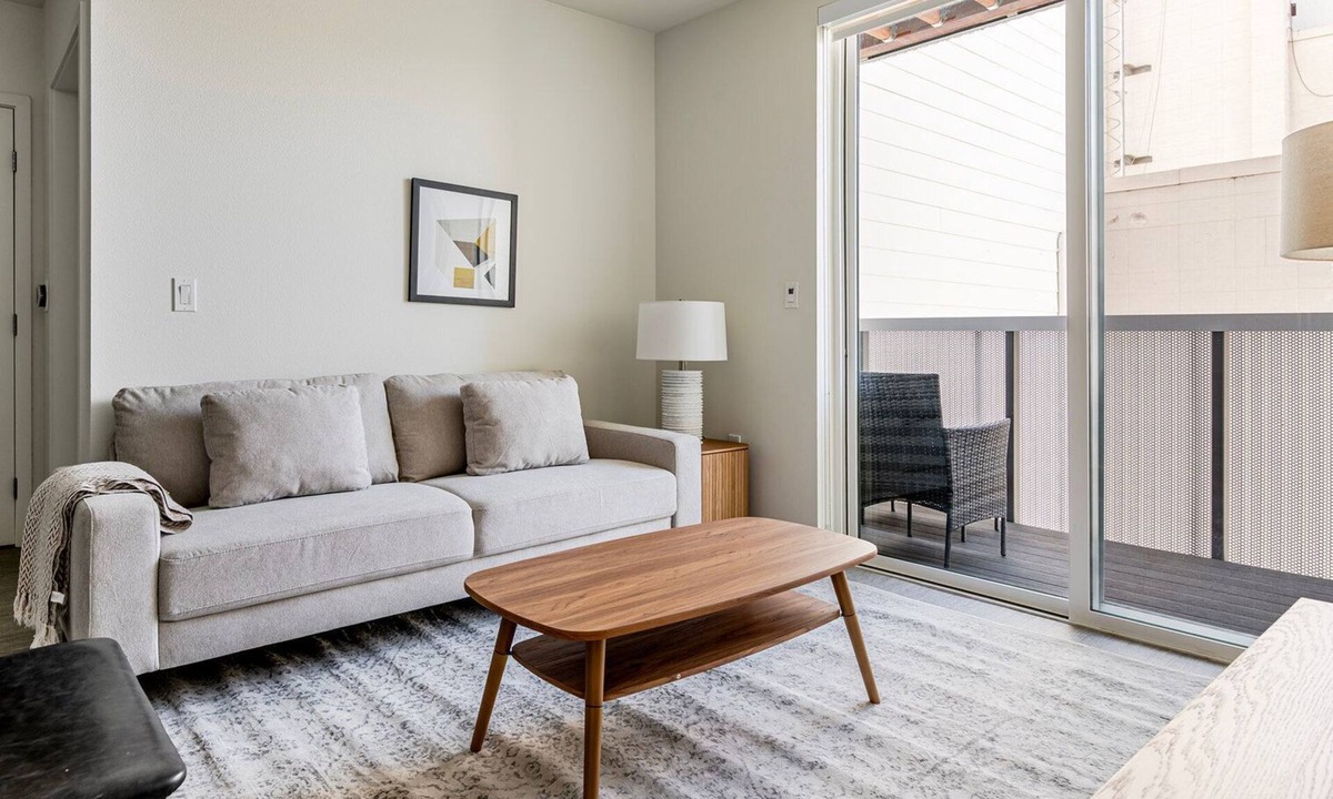 Downtown Berkeley Apartment | Blueground | Dtwn Berkeley, AC, nr UC Campus