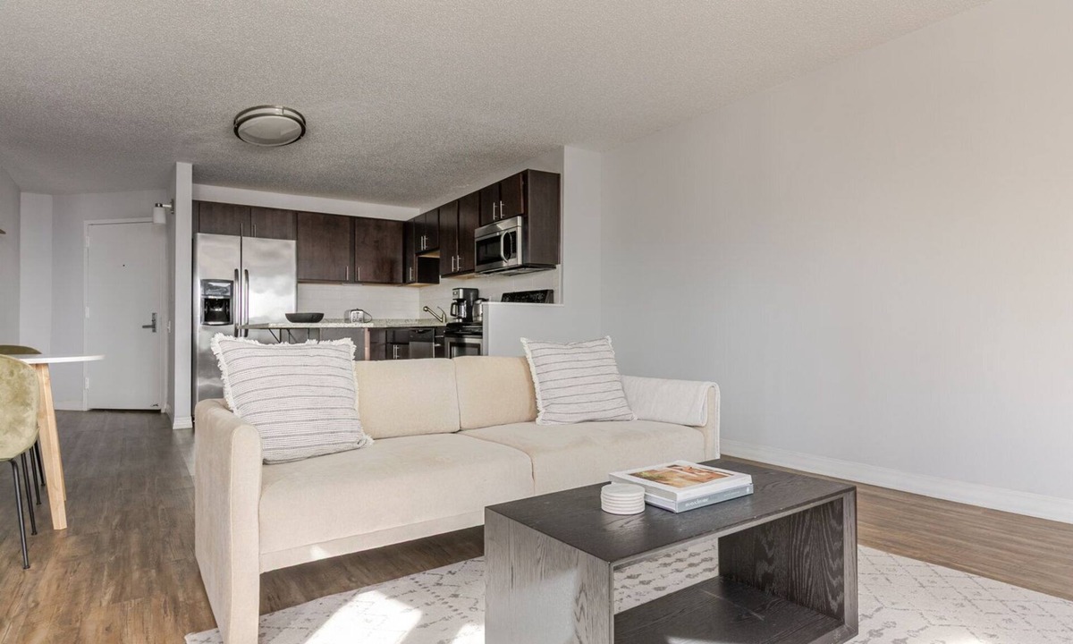 Rush and Division Apartment | Blueground | Gold Coast, AC, nr Hancock Center