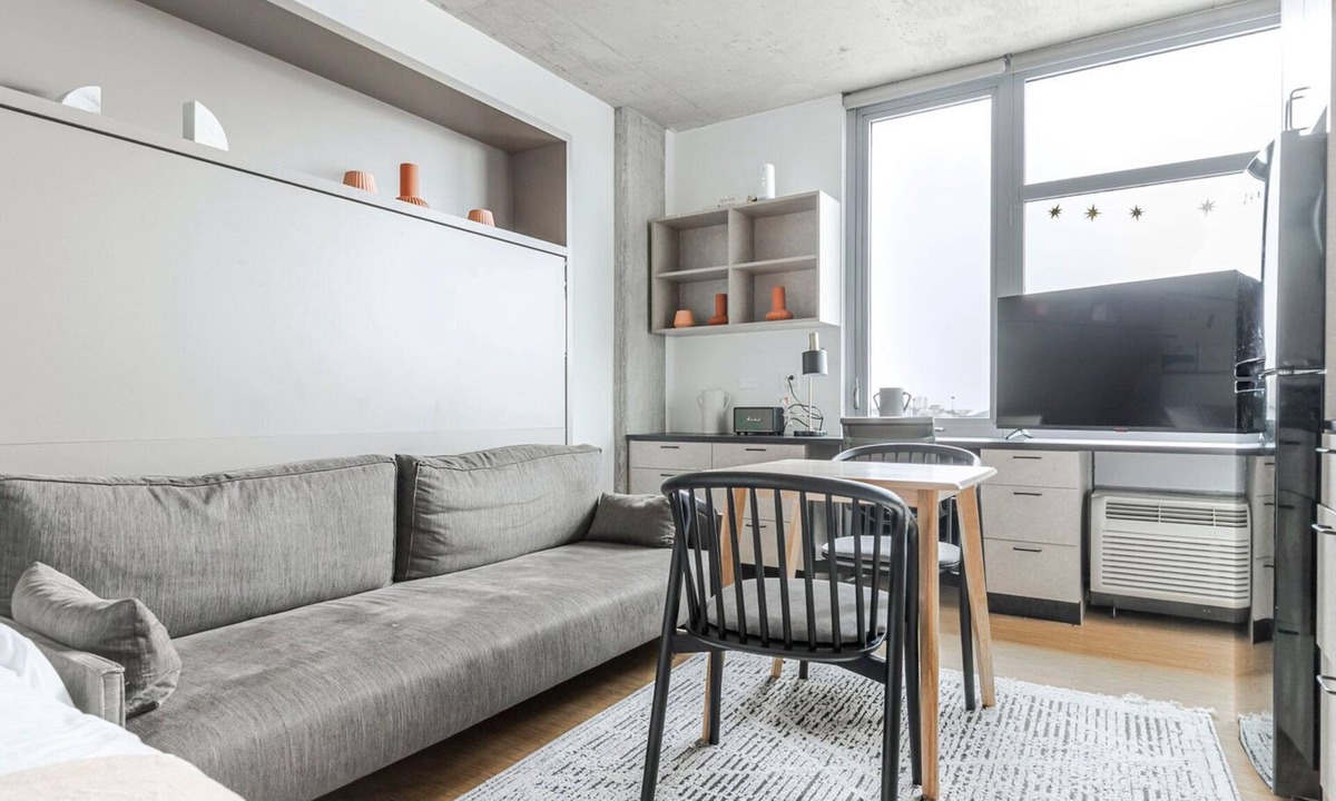River North Apartment | Blueground | Goose Island, view, nr Lincoln Park