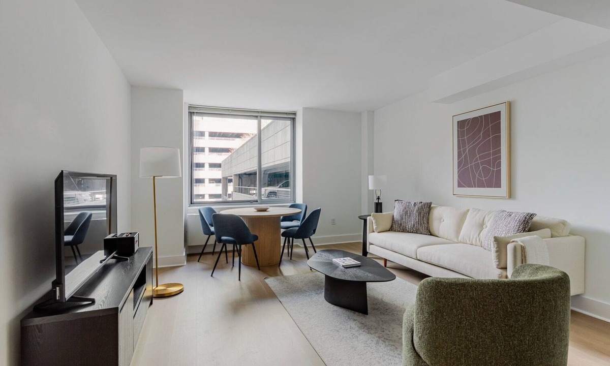 Hunters Point Apartment | Blueground | Long Island City, pool, nr Gantry Plaza