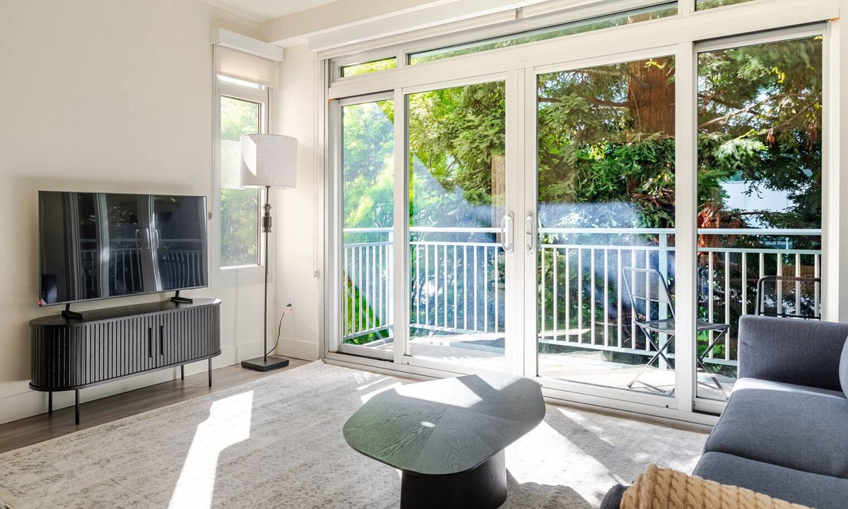 Mountain View Apartment | Blueground | N. Los Altos, pool , nr Googleplex