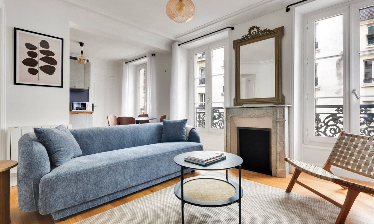 Quartier de la Porte-Saint-Denis Apartment | Blueground | Porte-Saint-Denis, view, nr Canal
