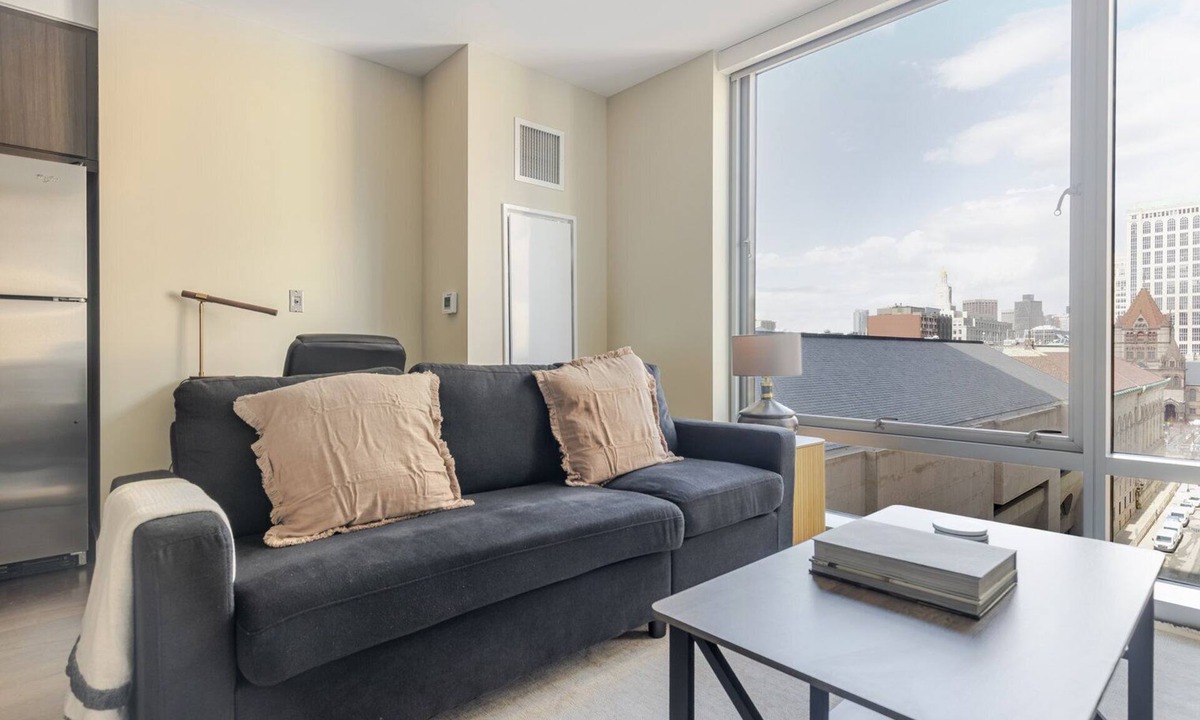 Prudential - St. Botolph Apartment | Blueground | Prudential, gym & w/d, nr library