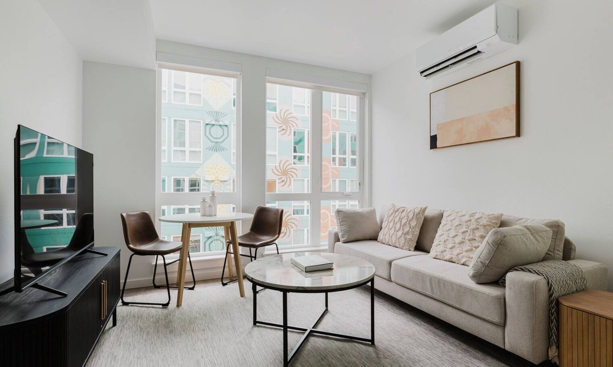 Redmond Apartment | Blueground | Redmond, pool & AC, nr park