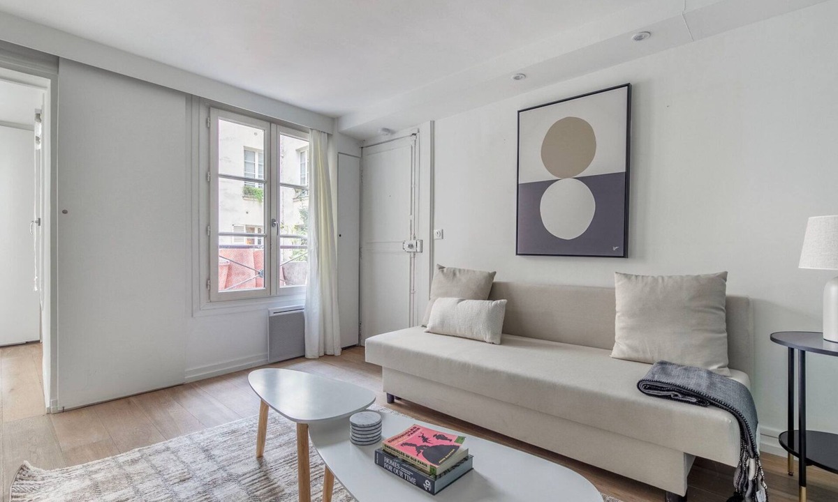 6th Arrondissement Apartment | Blueground | Saint Germain des Prés, nr notre dame