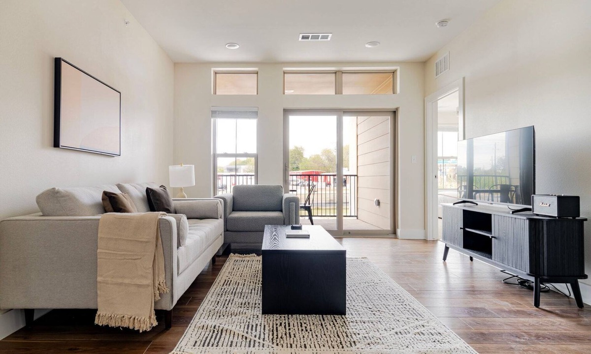 Scofield Farms Apartment | Blueground | Scofield Farms, pool, nr Walnut Creek