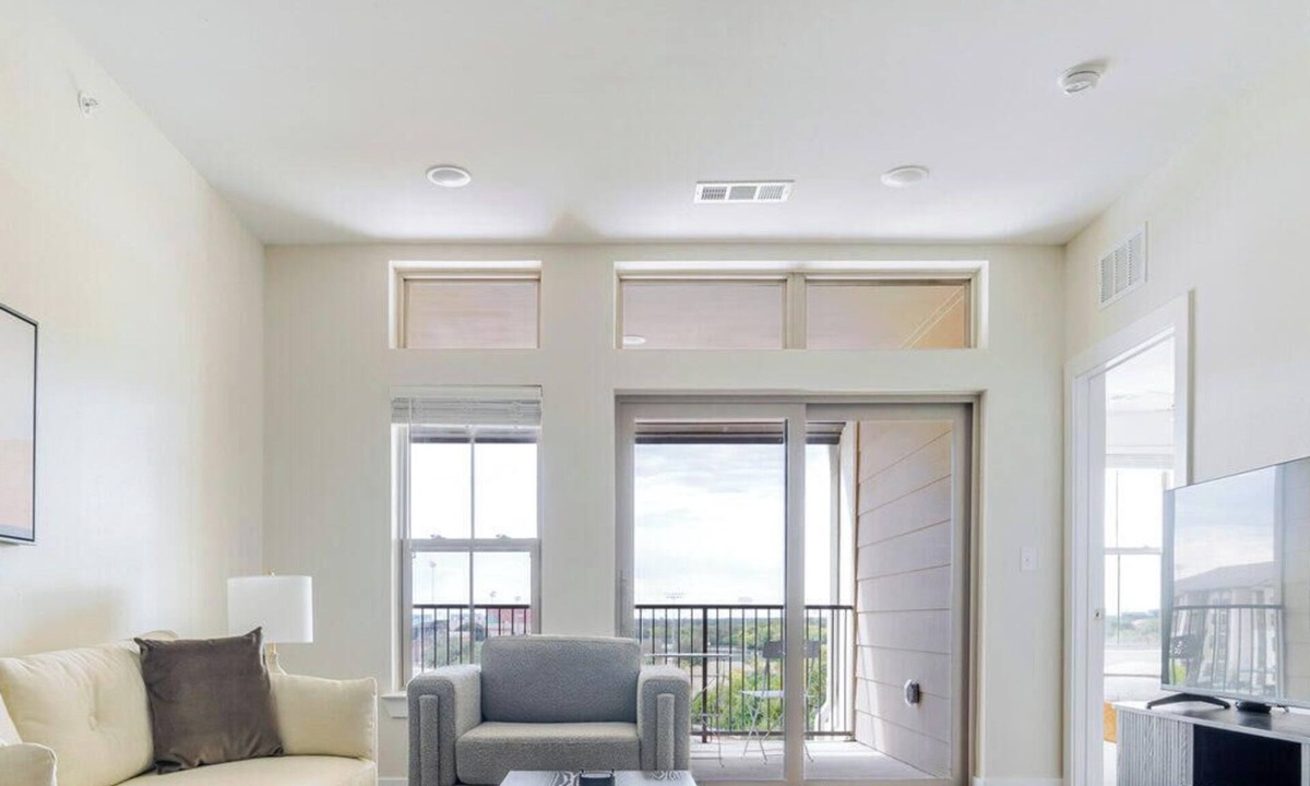 Scofield Farms Apartment | Blueground | Scofield Farms, pool, nr park