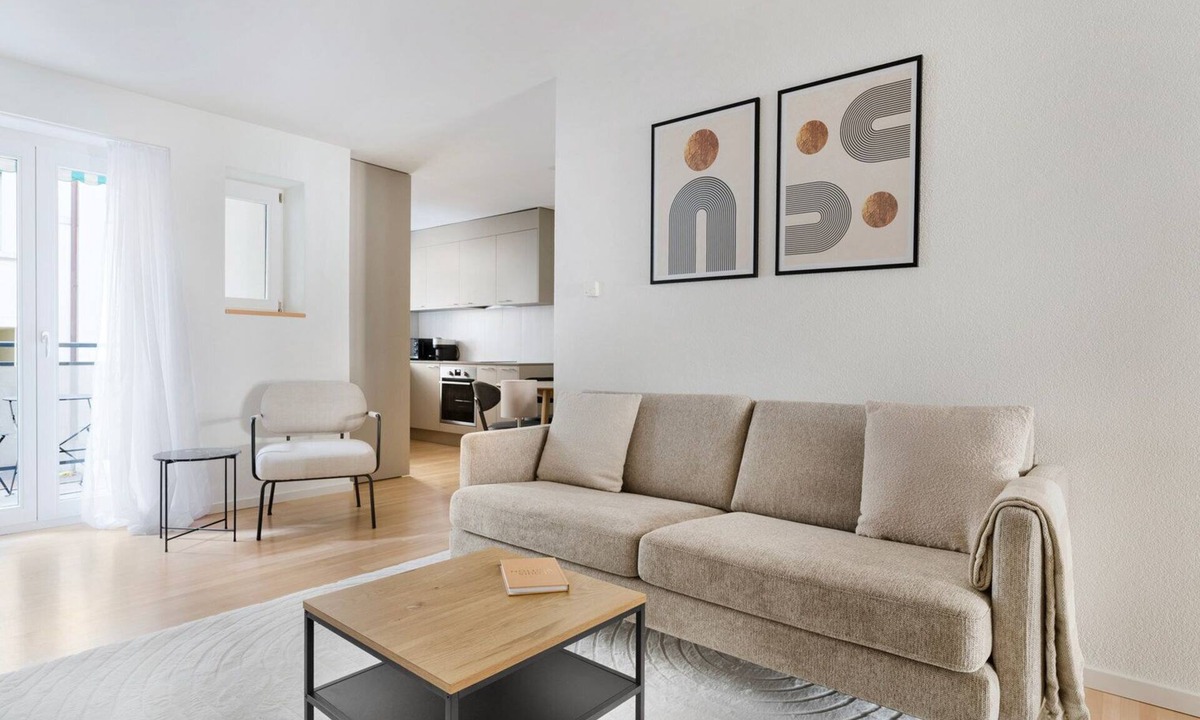 Seefeld Apartment | Blueground | Seefeld, balcony, nr Lake Zurich