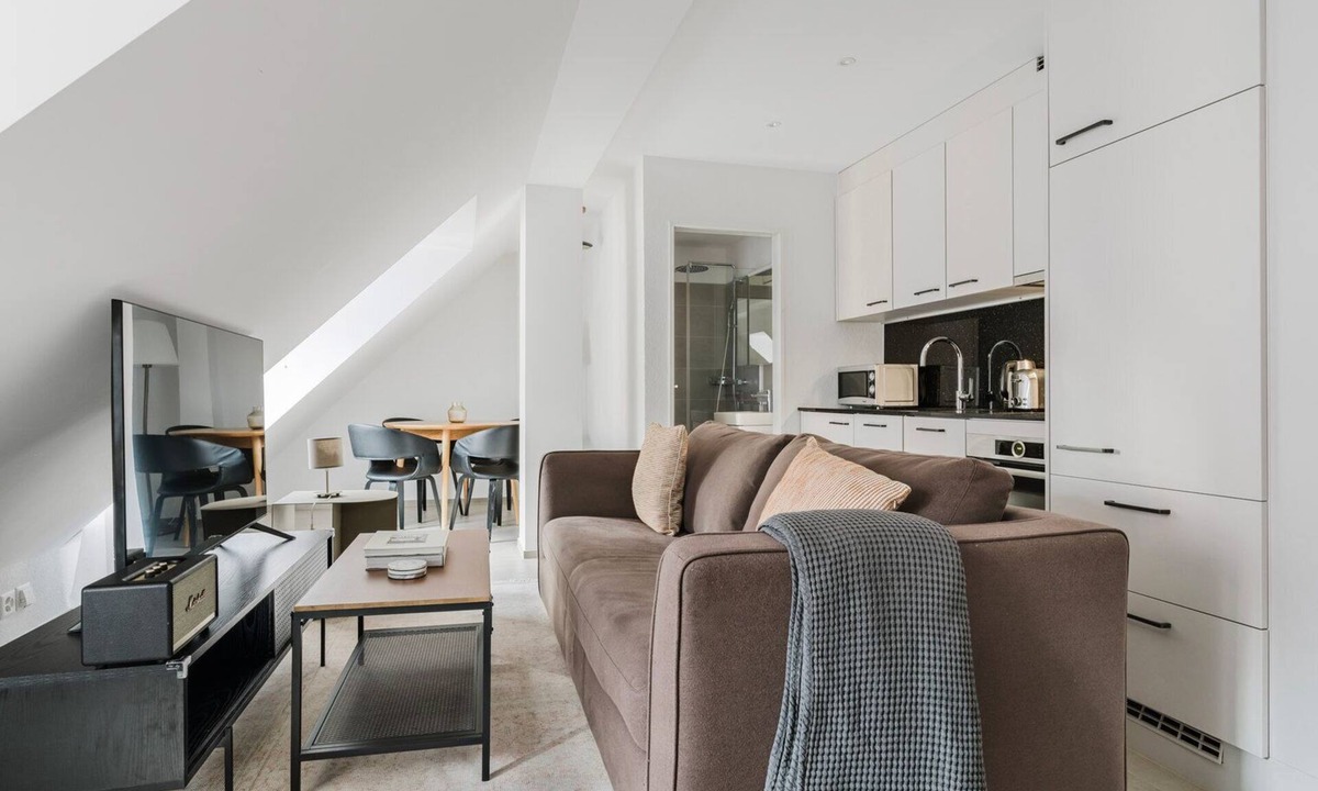 Sihlfeld Apartment | Blueground | Sihlfeld, washer/dryer, nr Zürich HB