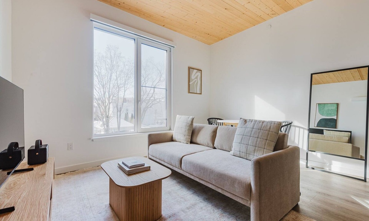 East Somerville Apartment | Blueground | Somerville, gym & AC, nr Assembly