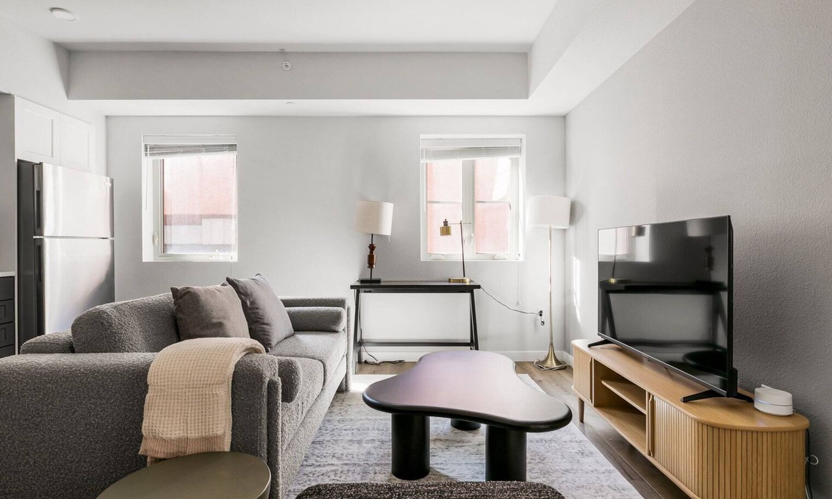 Berkeley Apartment | Blueground | Telegraph, rooftop, nr UC Berkeley