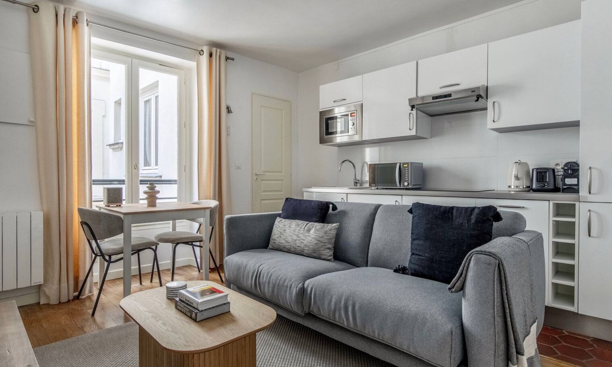 Chaillot Apartment | Blueground | Trocadéro, near Champs Elysées