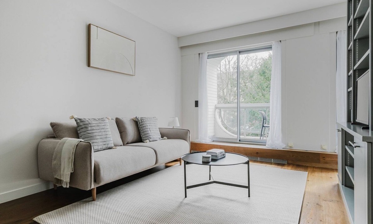 Porte-Dauphine Apartment | Blueground | Trocadero, elevator & w/d, nr Eiffel