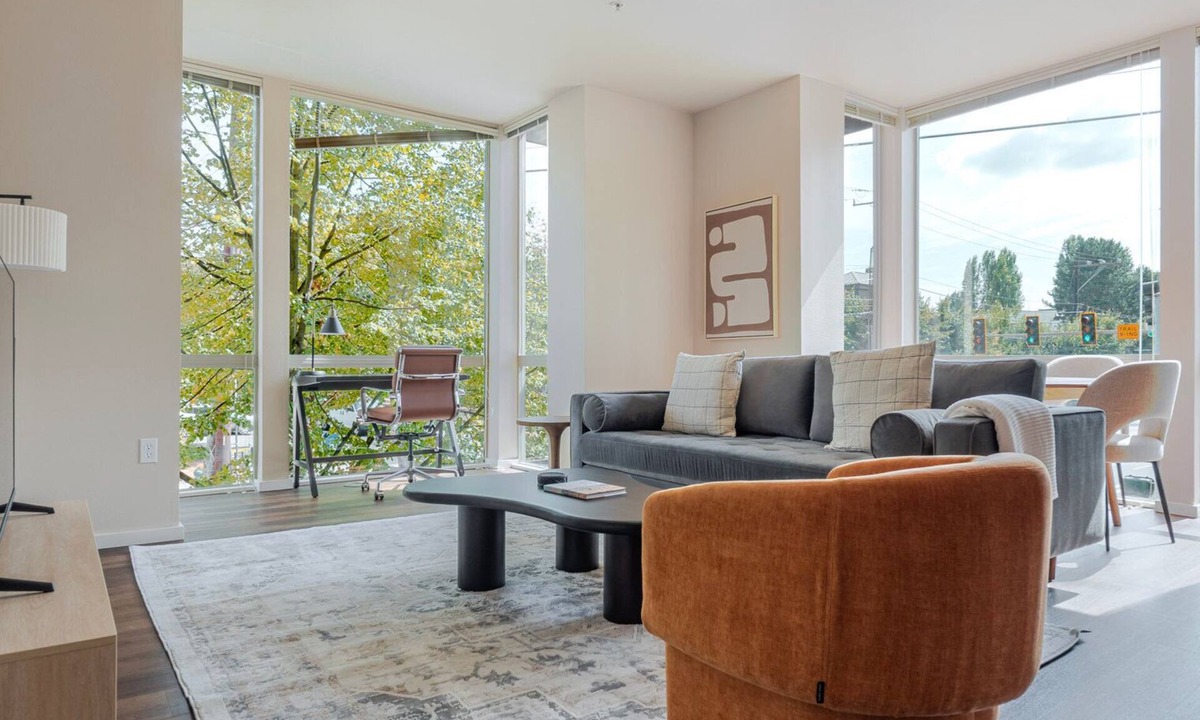 University District Apartment | Blueground | University District, view, nr University Bridge