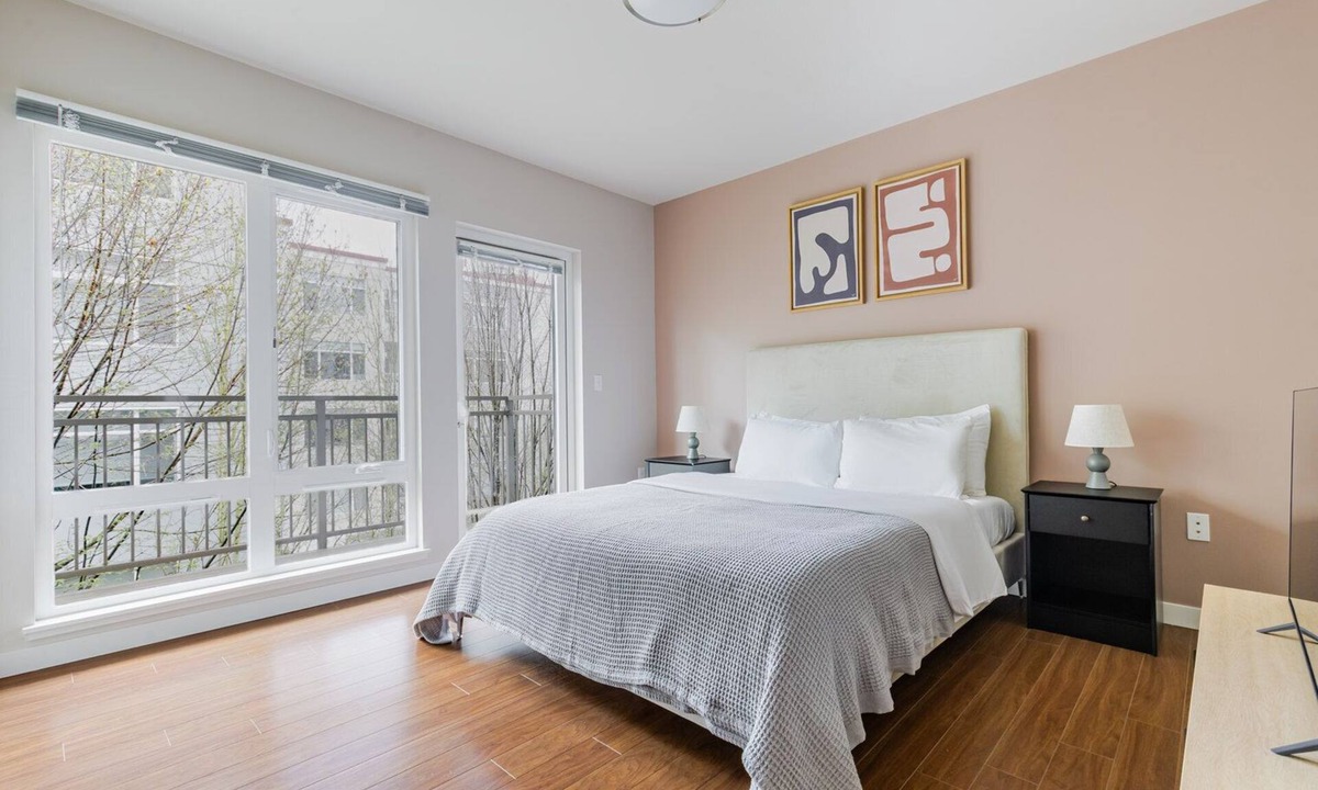 West Bellevue Apartment | Blueground | West Bellevue, w/d, nr park