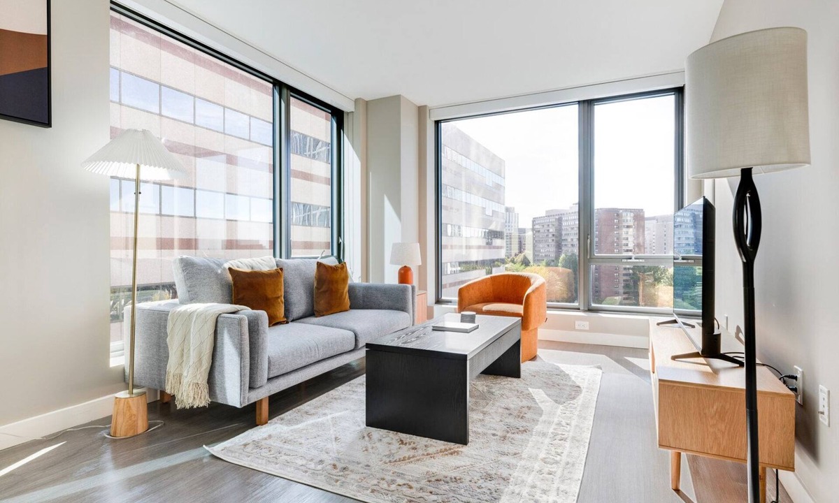 West End Apartment | Blueground | West End, rooftop, nr North End