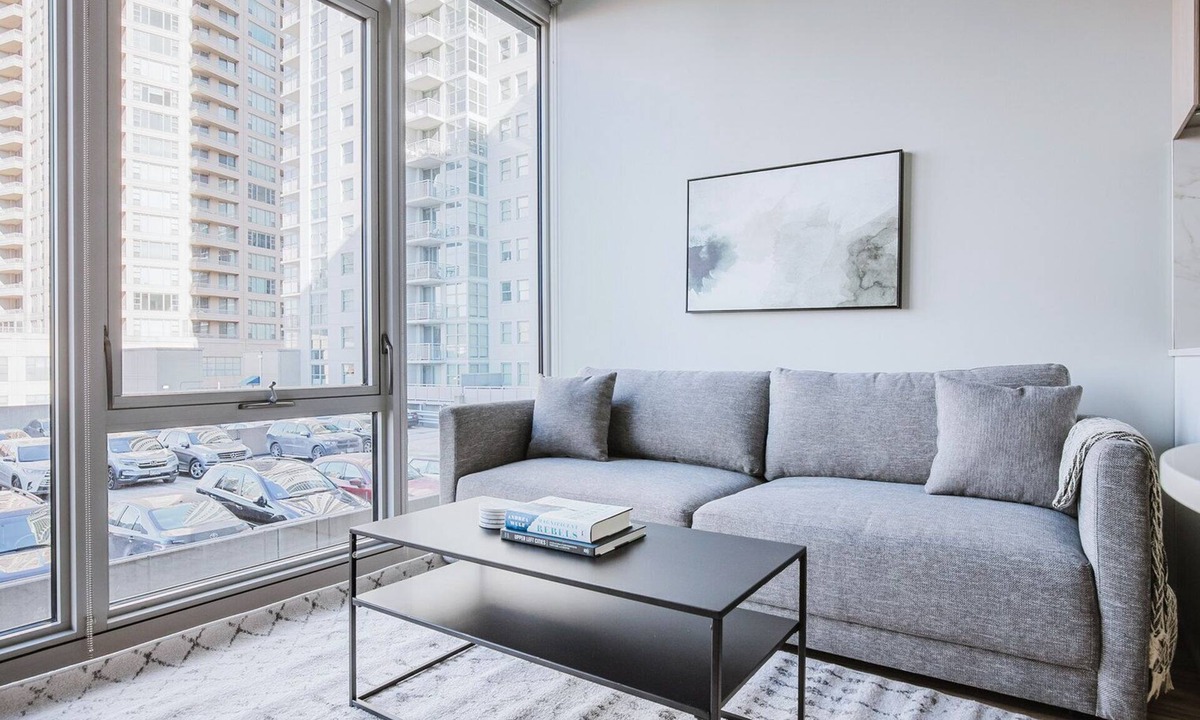 West Loop Gate Apartment | Blueground | West Loop, pool & gym, nr Willis