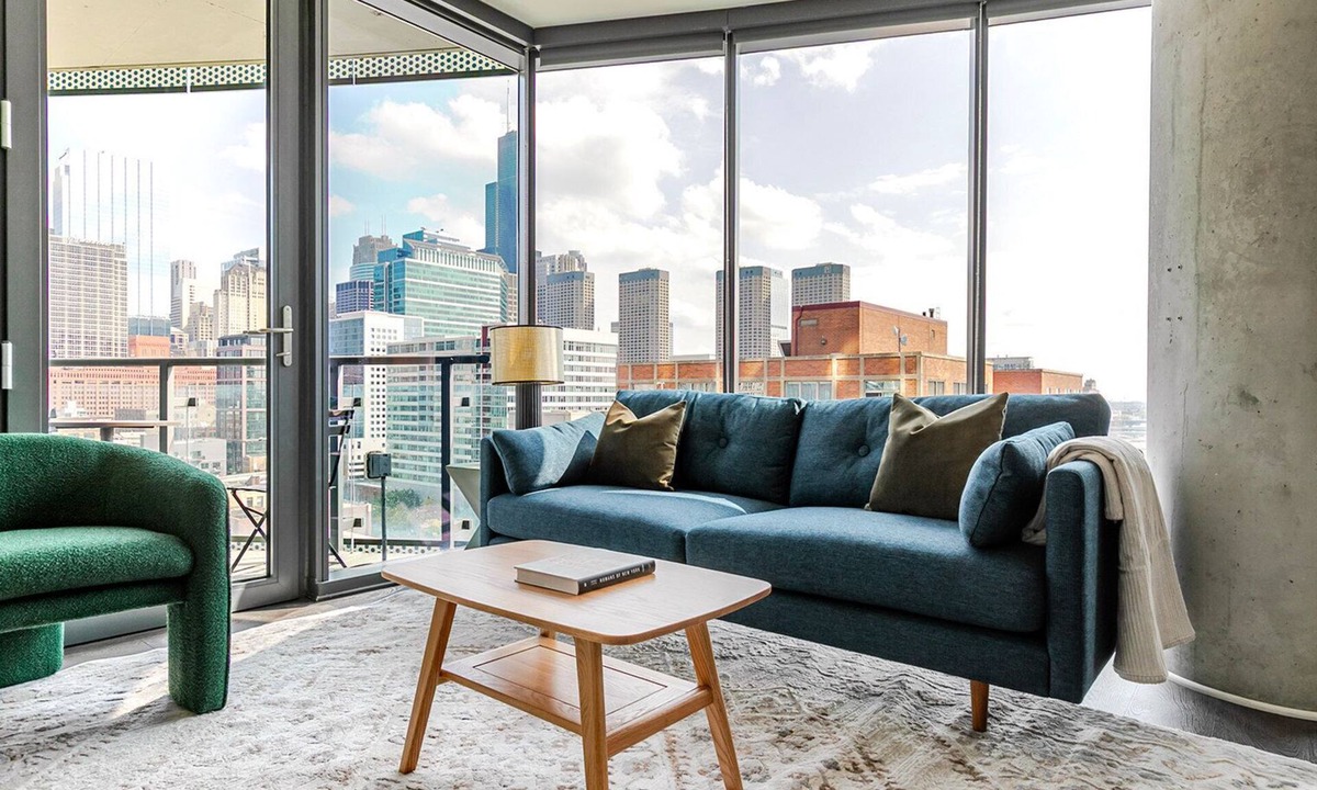 West Loop Apartment | Blueground | West Loop, pool, nr Millennium Park