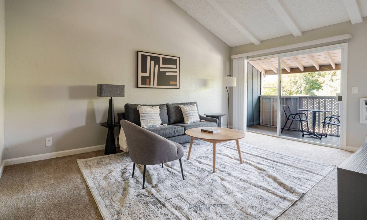 West San Jose Apartment | Blueground | West Valley, pool, nr park