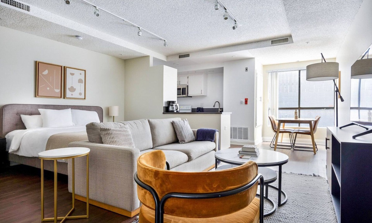 Westwood Apartment | Blueground | Westwood, view, nr UCLA