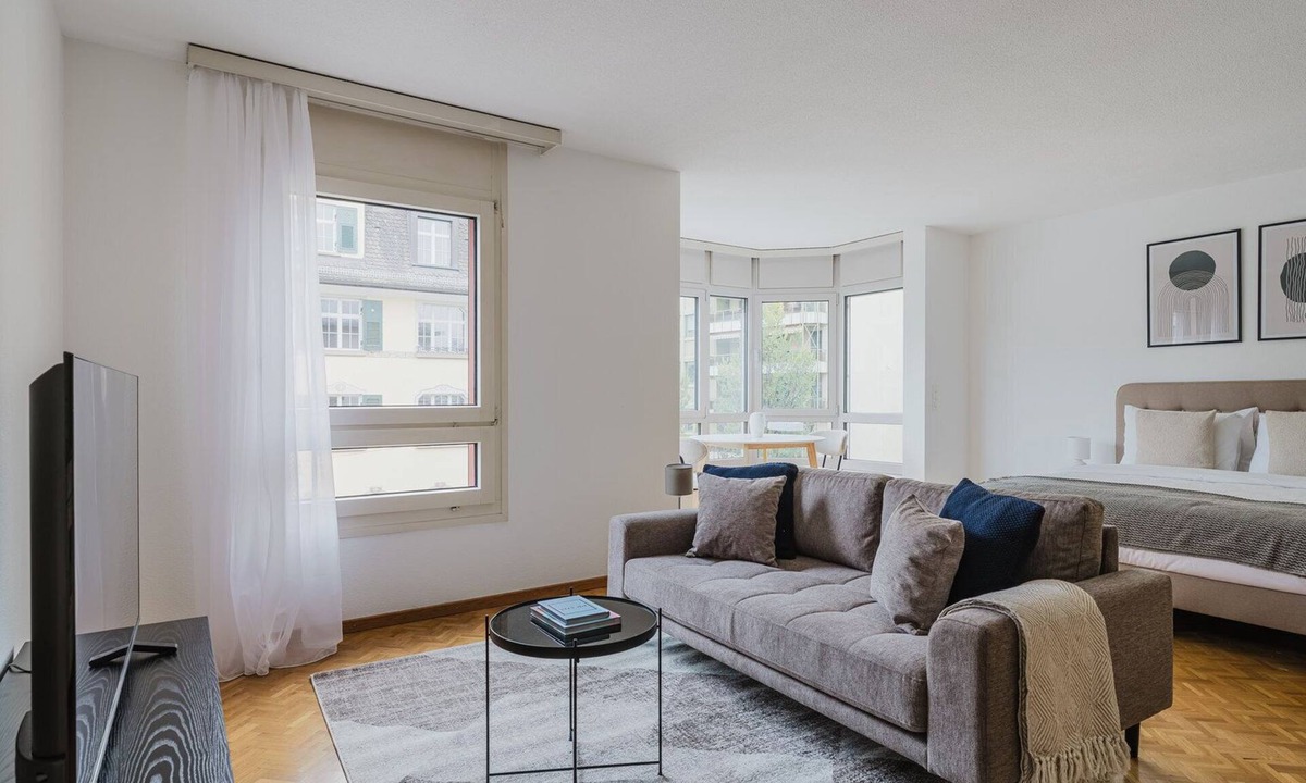 Sihlfeld Apartment | Blueground | Wiedikon studio apartment