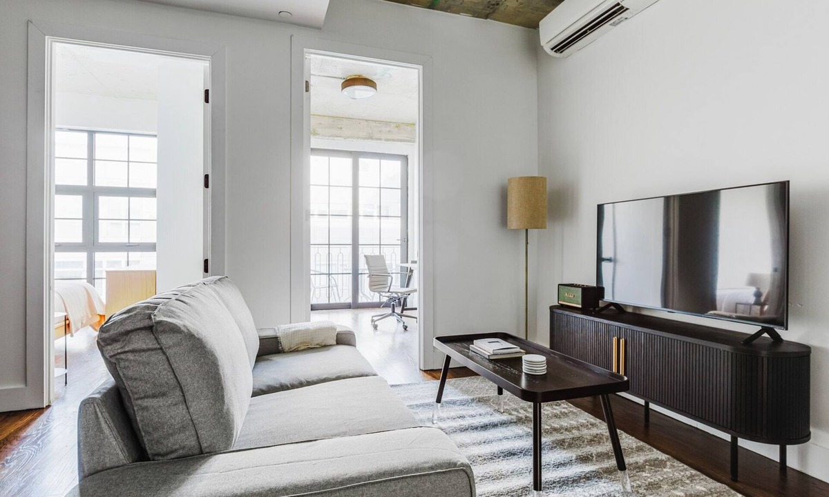 Williamsburg Apartment | Blueground | Williamsburg, rooftop, nr East River