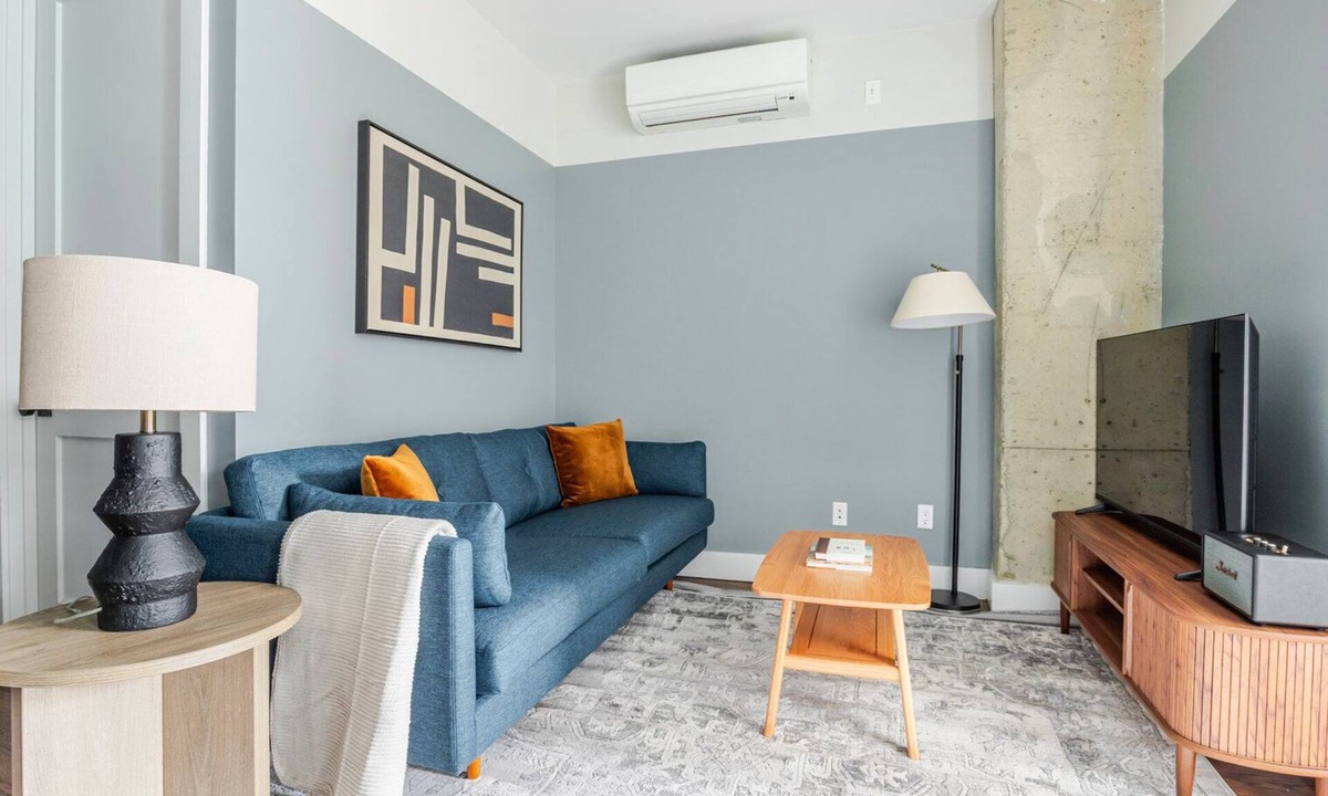 Williamsburg Apartment | Blueground | Williamsburg, rooftop, nr East River