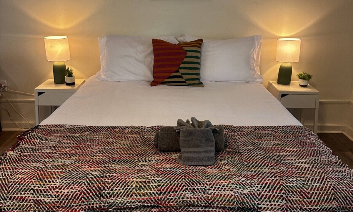 Columbia House | BlueHeronLake-Guesthouse Studio