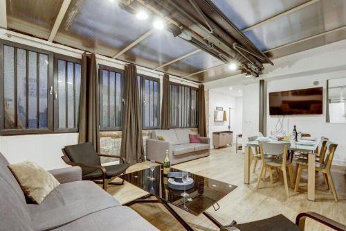Quartier de la Folie-Mericourt Apartment | Bluestay 157 - Superb apartment