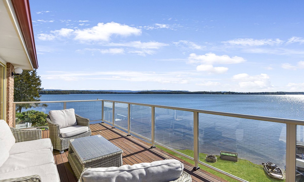 Mannering Park Apartment | Bluewater at Mannering Park