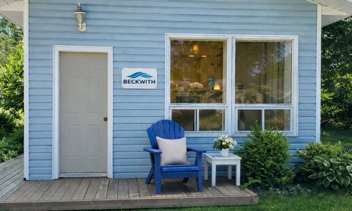 Honey Harbour Cabin | Bluewater Lodge Beckwith Hideaway