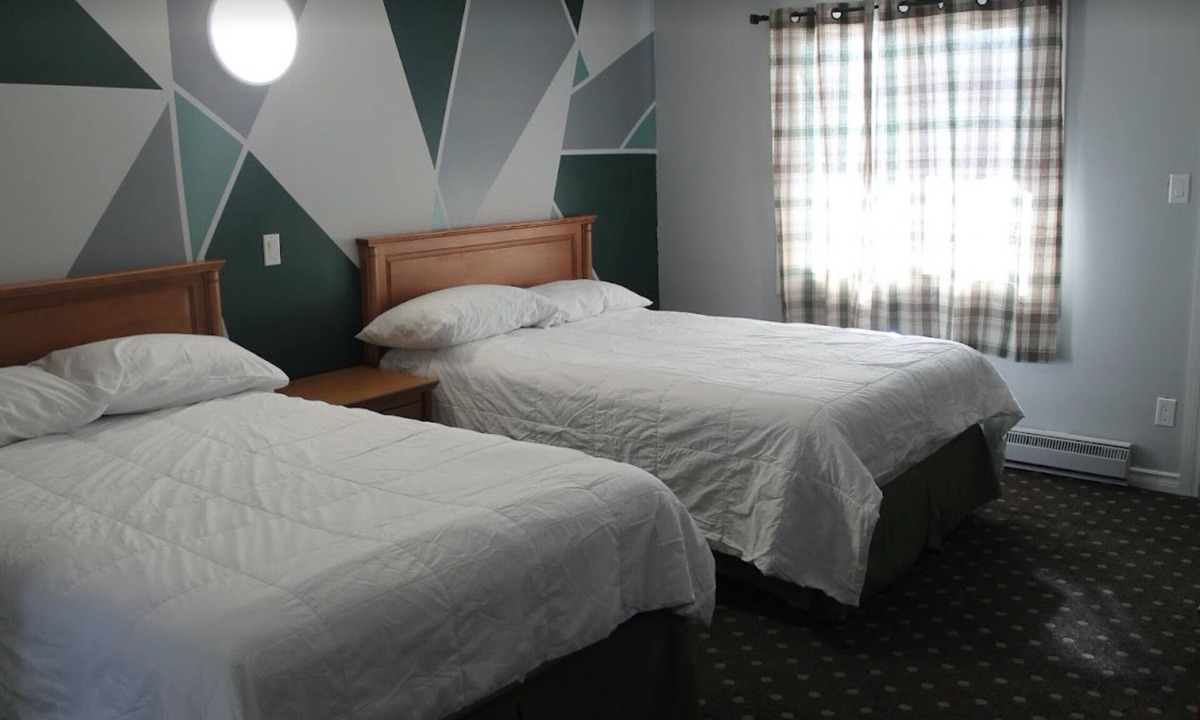 Sarnia Hotel | Bluewater Motel