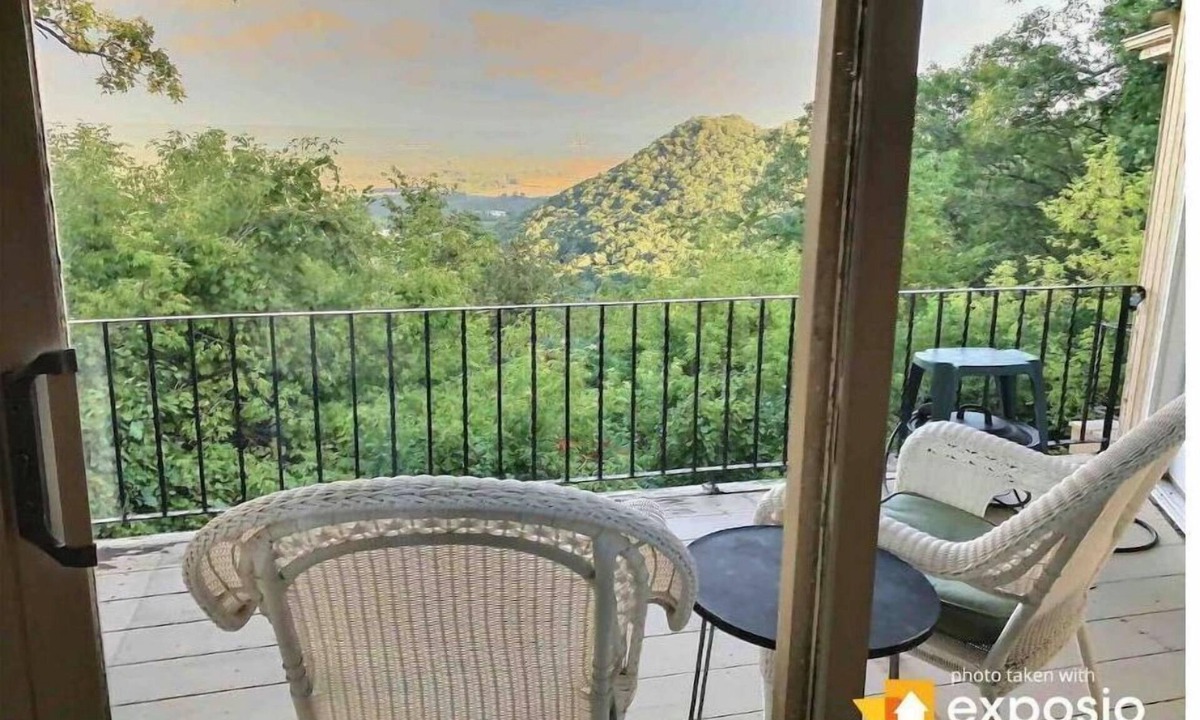 Wabasha House | Bluff top home with expansive views