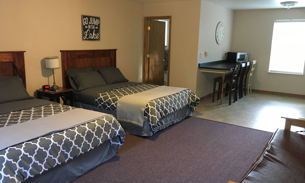 Piedmont Apartment | Bluff View Inn and Resort