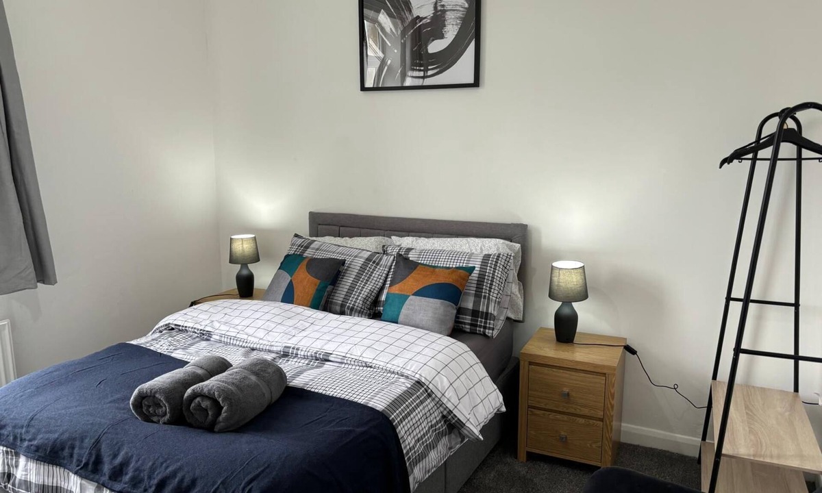 Cowpen House | Blyth Royal Free Parking