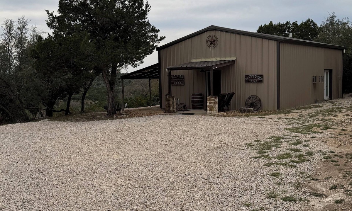 Dripping Springs Bed & Breakfast | BNB in the Texas Hill Country